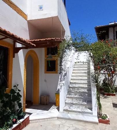 Nikis Apartments Agios Gordios  Zewnętrze zdjęcie