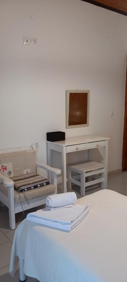 Nikis Apartments Agios Gordios  Zewnętrze zdjęcie