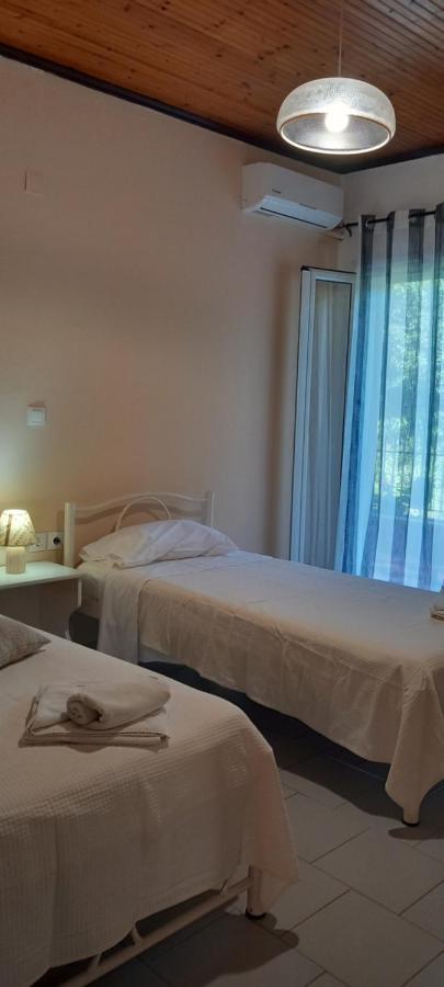 Nikis Apartments Agios Gordios  Zewnętrze zdjęcie