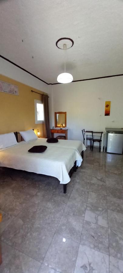 Nikis Apartments Agios Gordios  Zewnętrze zdjęcie