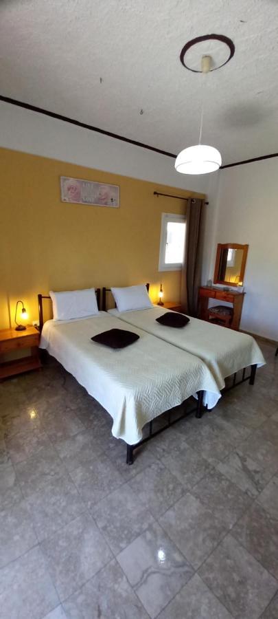 Nikis Apartments Agios Gordios  Zewnętrze zdjęcie