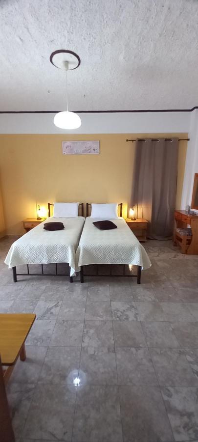 Nikis Apartments Agios Gordios  Zewnętrze zdjęcie