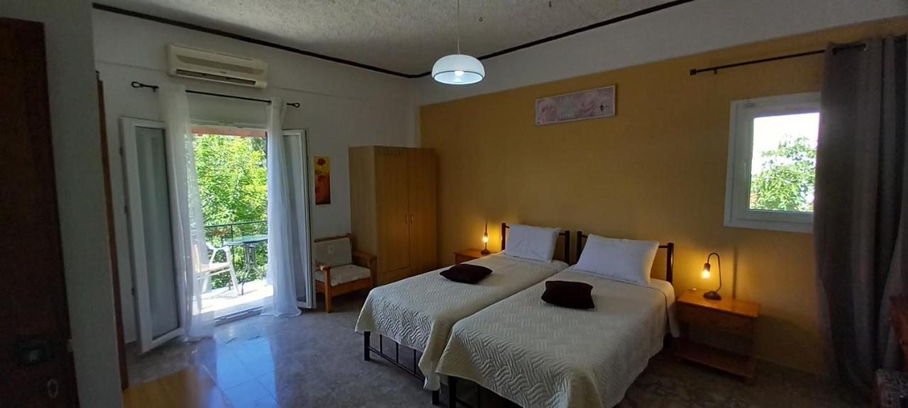Nikis Apartments Agios Gordios  Zewnętrze zdjęcie