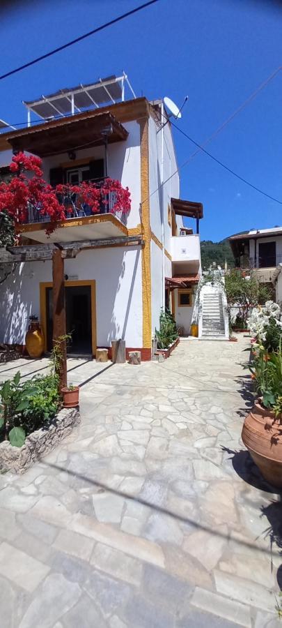 Nikis Apartments Agios Gordios  Zewnętrze zdjęcie