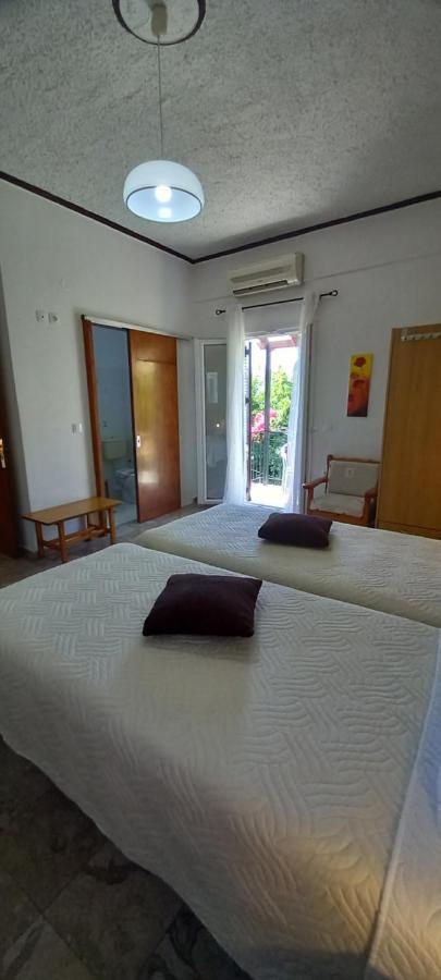 Nikis Apartments Agios Gordios  Zewnętrze zdjęcie